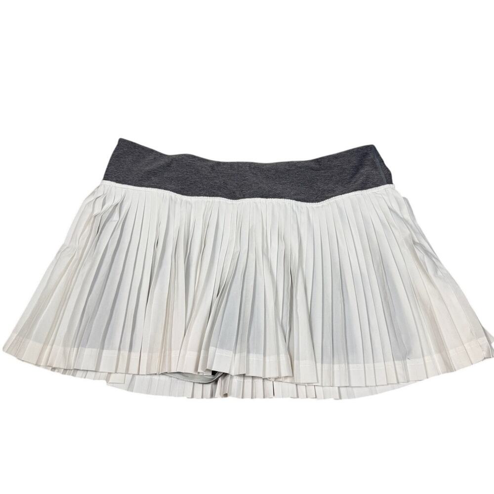 Lululemon Womens Size 8 White Pleated Tennis Skirt